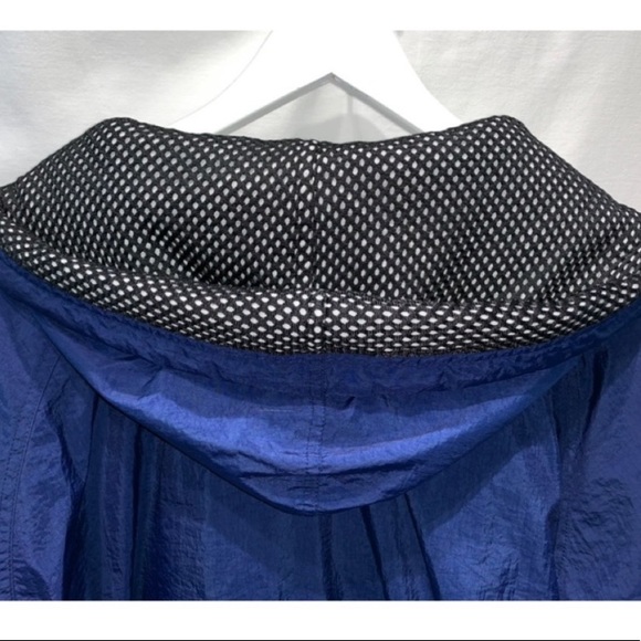 Nike Nylon Hoodie - Picture 6 of 7